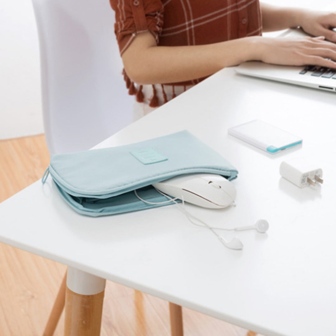 GMA Travel Tech Organizer